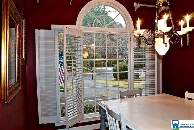 Foto del edificio - 1033 Lake Point Ln