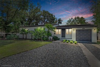 Building Photo - 5830 SW 51st St