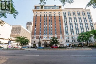 Building Photo - 112 King St E