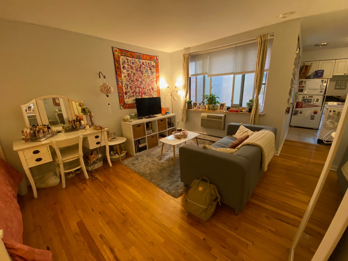 Primary Photo - 515 W Wrightwood Ave