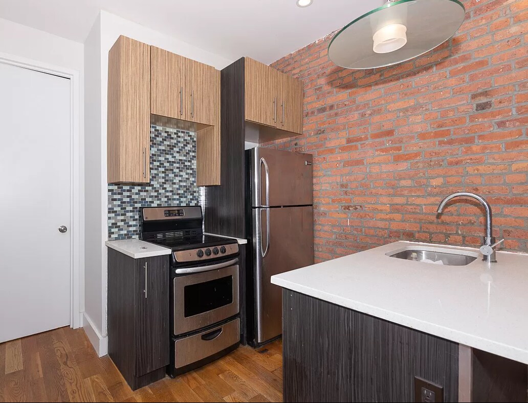Foto principal - 410 Gates Ave