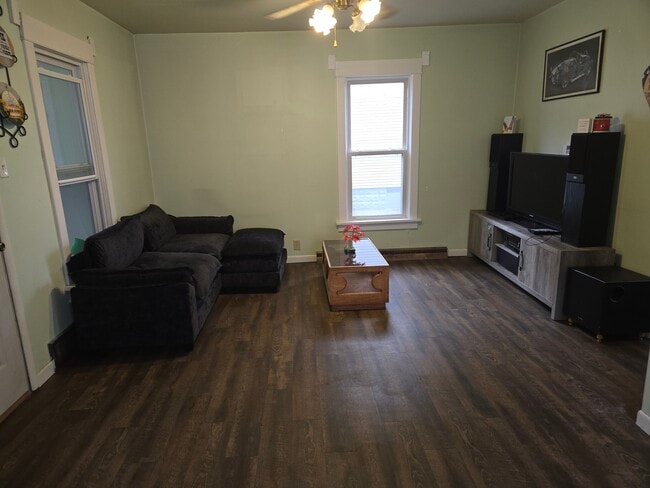 Foto del edificio - 927 18th Ave