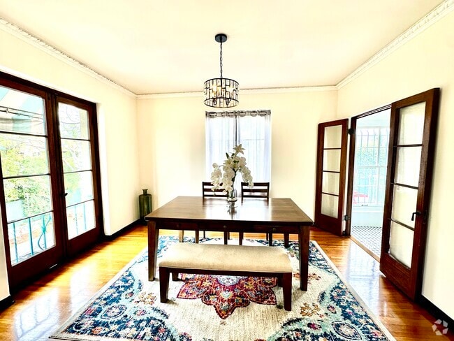 Building Photo - Los Altos Apartments