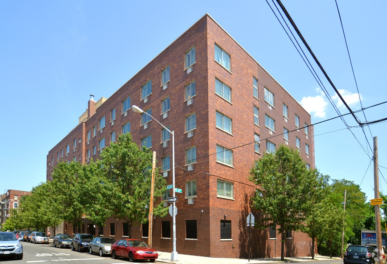 1314 Nelson Ave Apartments in Bronx, NY