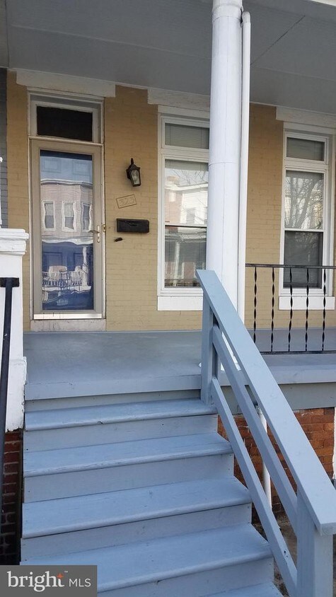 Primary Photo - 323 E 28th St