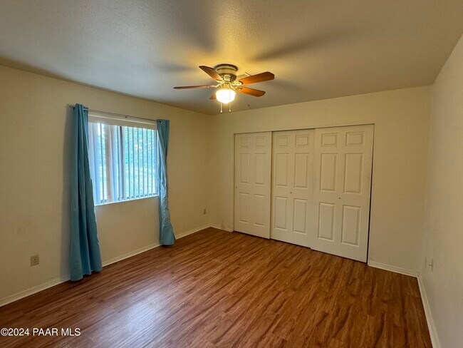 Foto del edificio - 3284 N Greg Dr