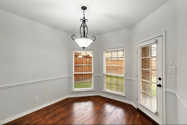 Building Photo - 3195 Izabella Ct