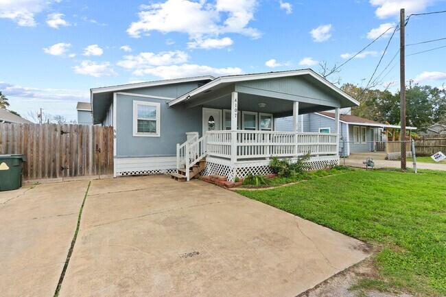 Foto del edificio - 4107 Brown St