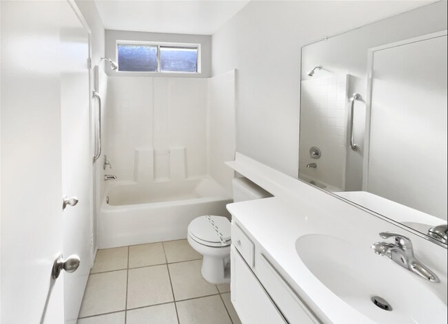 Foto del edificio - 12362 Highgate Ave