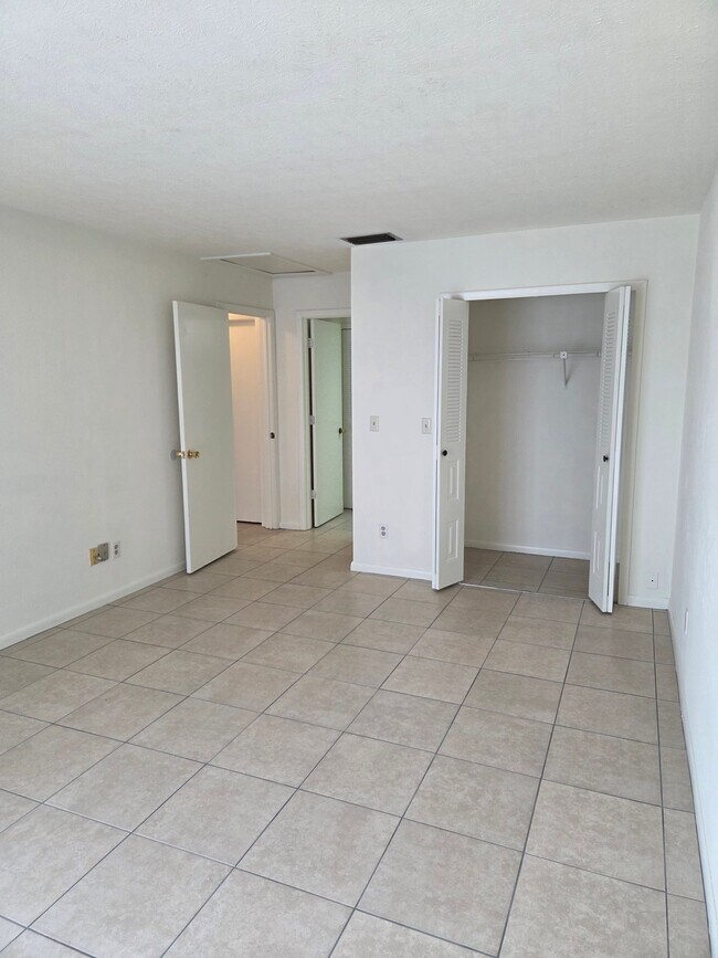 Foto del edificio - 1214 SE 8th St