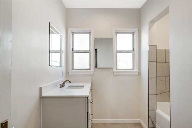 Foto del edificio - 3140 Stockbridge Ave