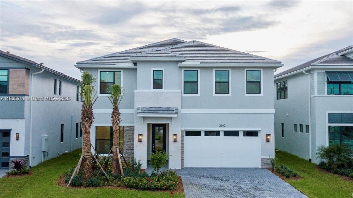 Foto principal - 2662 NW 87th Ter
