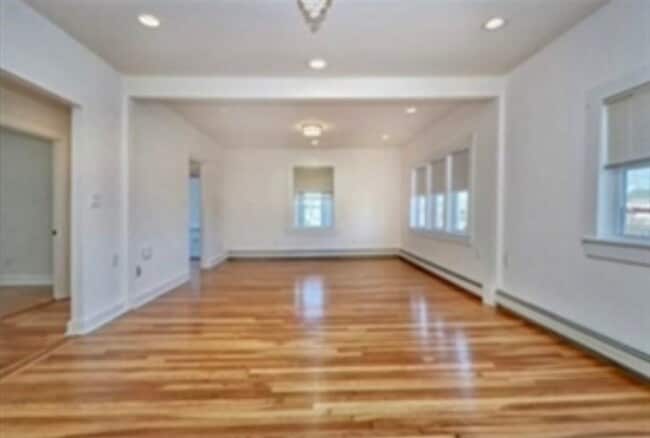 Building Photo - 12 Armory St