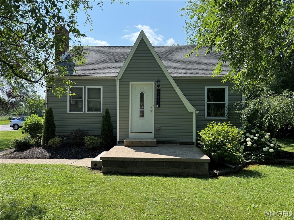 Primary Photo - 7211 Packard Rd