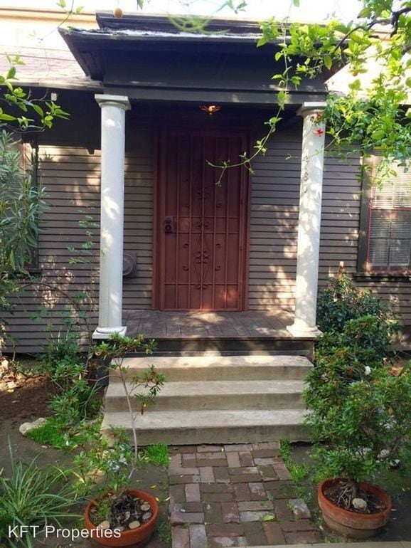 Building Photo - 1758 Garfield Pl