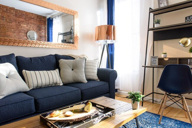 Foto del edificio - 428-430-430 W 47th St