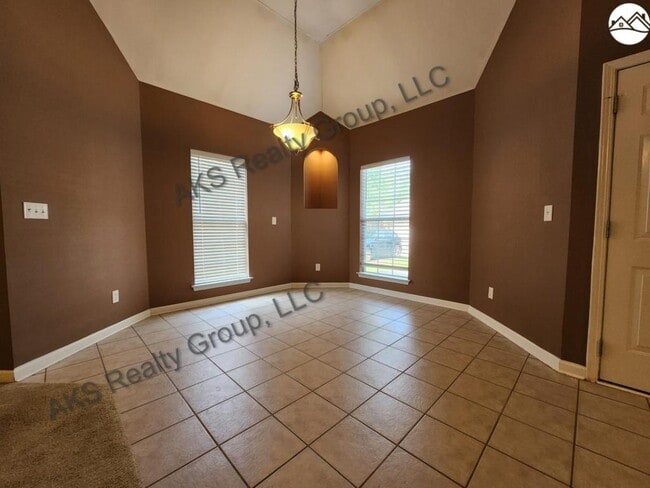 Building Photo - 181 Highview Cove