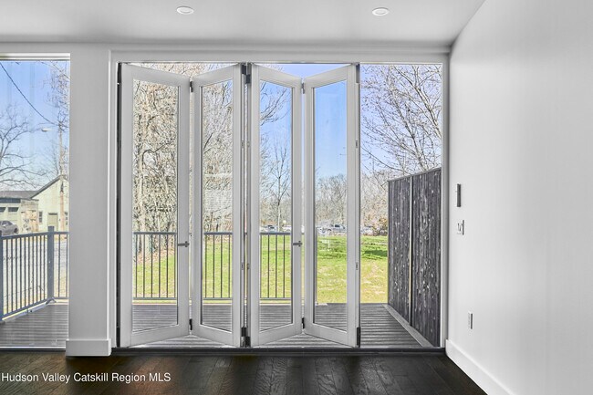 Foto del edificio - 72-74-74 Green St