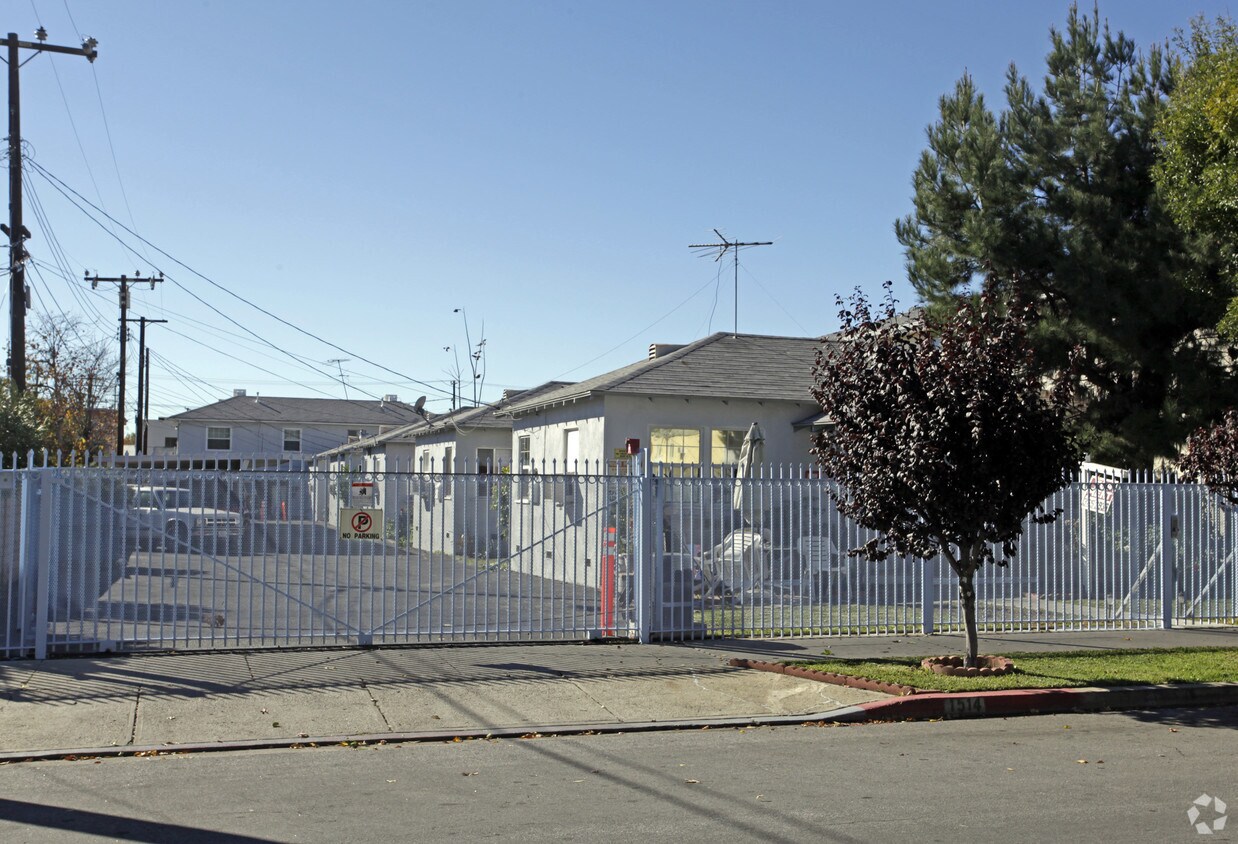 Primary Photo - 1514 2nd St