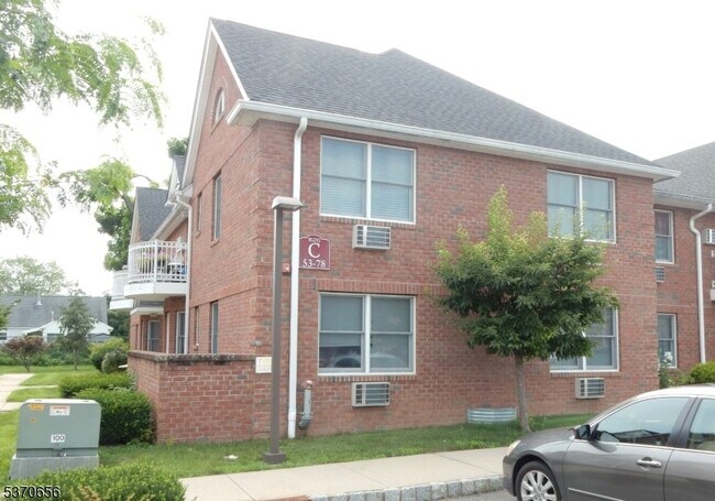 Foto del edificio - 59 Jane Dr