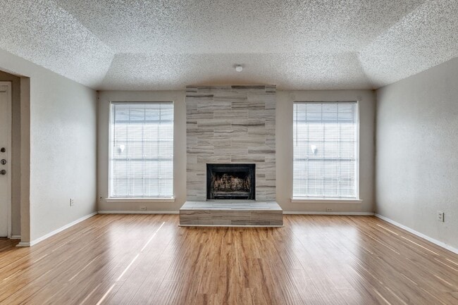 Building Photo - 7406 Amherst Dr