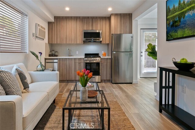 Foto del edificio - 13538 Vanowen St