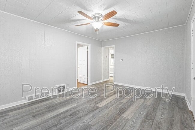 Foto del edificio - 2315 S Hawthorne Ave