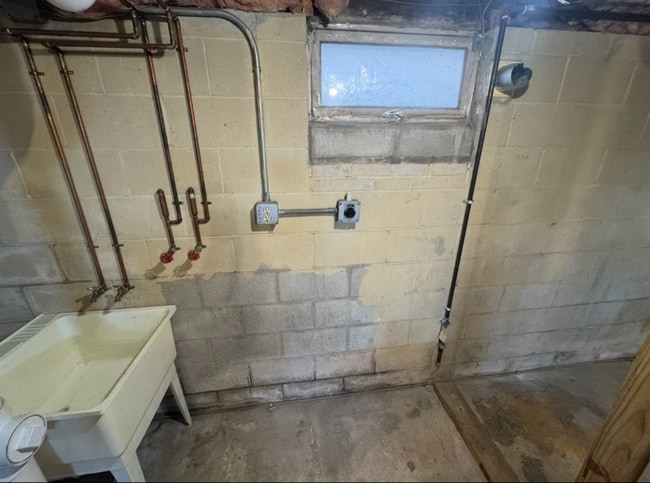 Building Photo - 2105A N 13th St