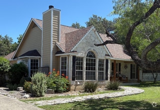 Building Photo - 110 Stonegate S