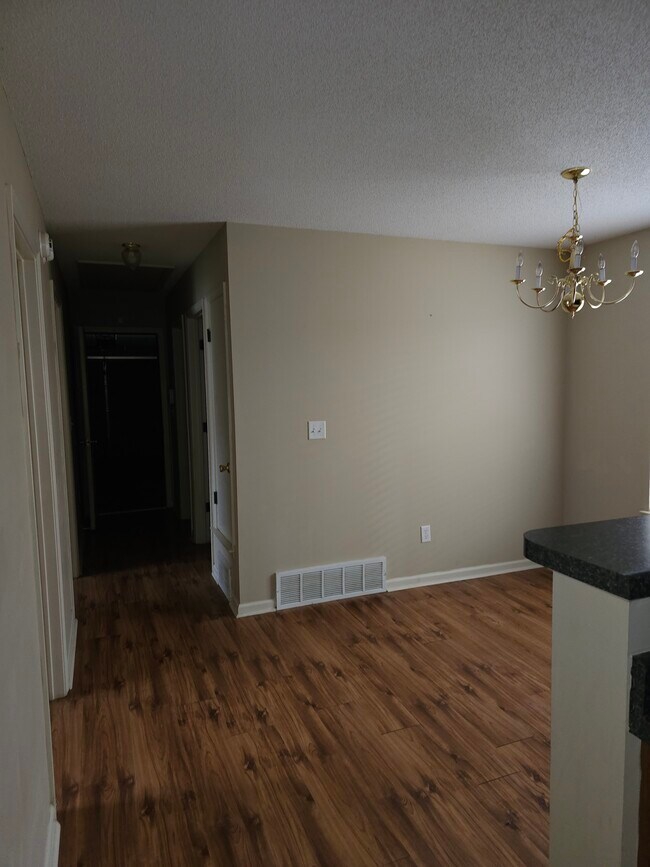 Foto del edificio - 1507 Pemberton Ln