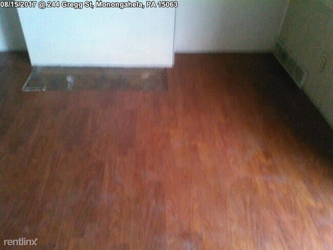 Building Photo - 4 br, 1 bath House - 244 Gregg St