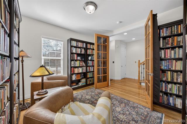 Foto del edificio - 2933 Lawrence St