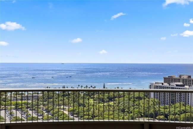 Building Photo - 421 Olohana St