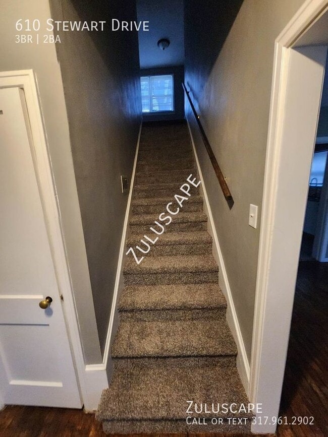 Foto del edificio - Spacious 3 bed/ 1.5 bath in New Castle.  T...