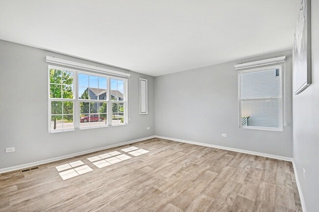Building Photo - 1329 Prairie Creek Trail