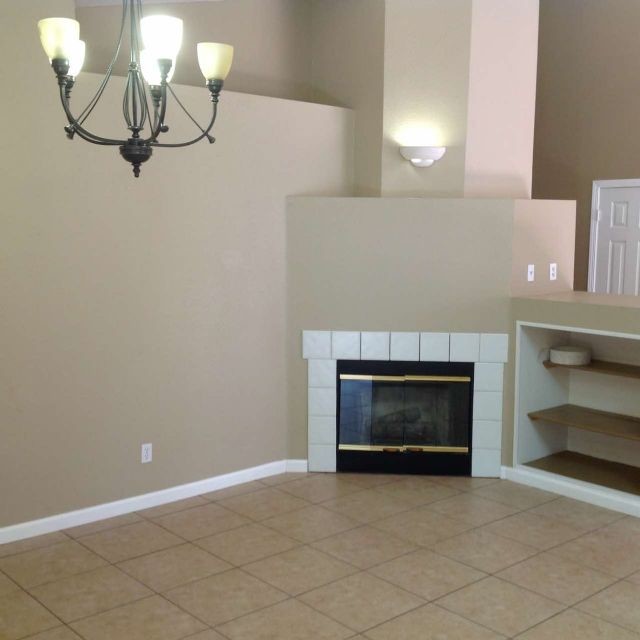 Foto del edificio - House For Rent in Ceres