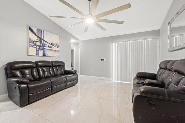 Building Photo - 3BR/2 Bath Rental or Rent-to-Own POOL Home!