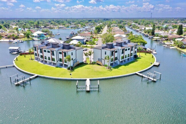 Foto del edificio - 772 Gran Kaymen Way