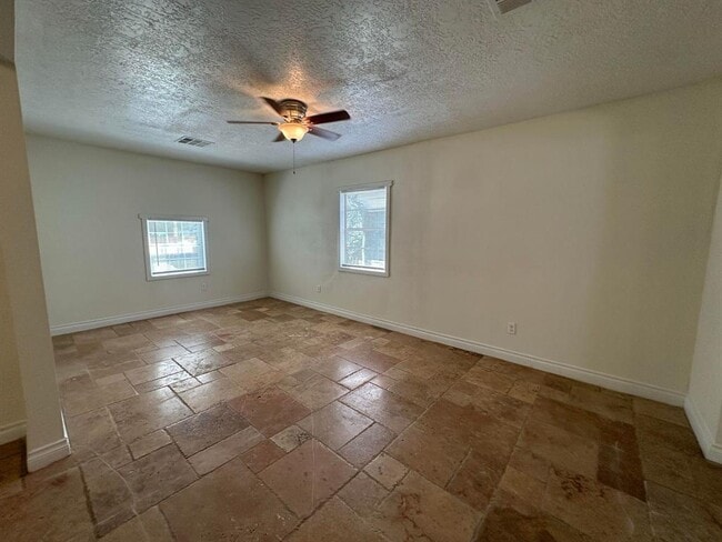 Building Photo - 7539 McHenry St