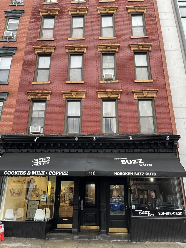 Primary Photo - 113 Washington St