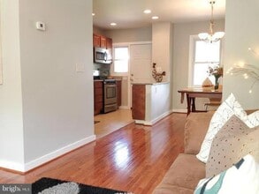 Building Photo - 111 Upmanor Rd