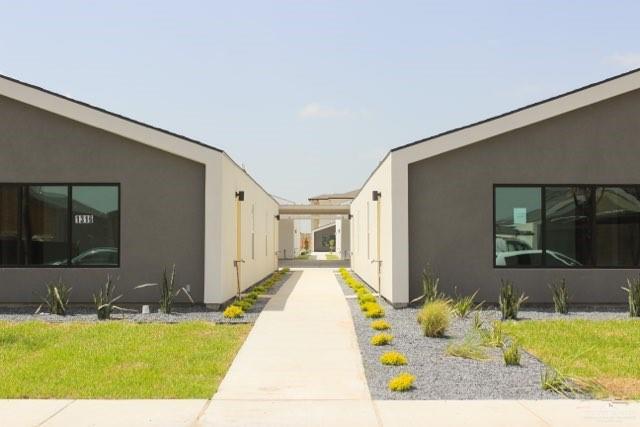 Foto principal - 1400 E Hibiscus Ave
