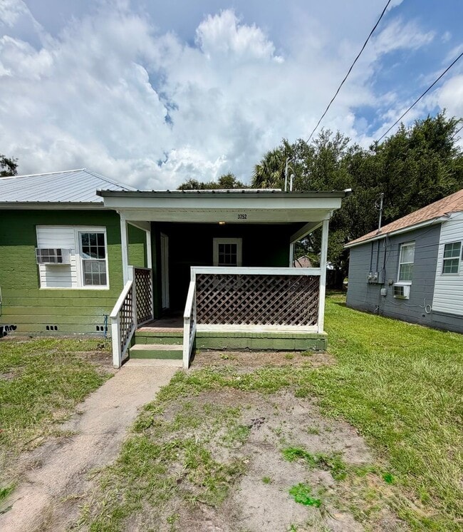 Building Photo - 3752-3758 Ogg Ave