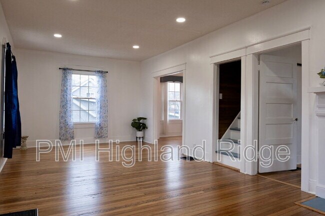 Building Photo - 217 Fite Ave E