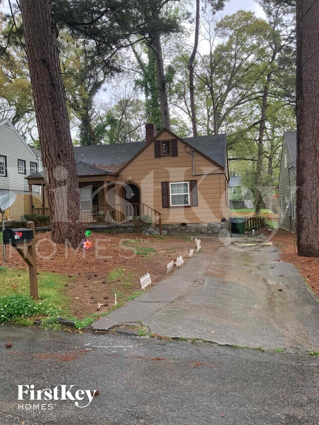 Primary Photo - 1567 Mayflower Ave SW