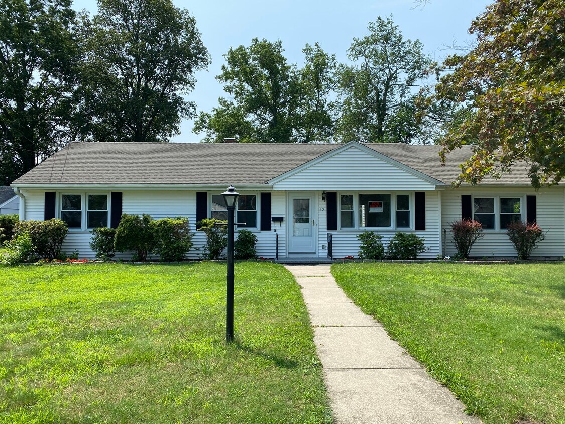 Primary Photo - 49 Elmsford Rd