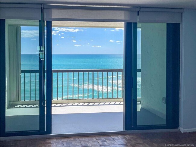 Building Photo - 10680 S Ocean Dr