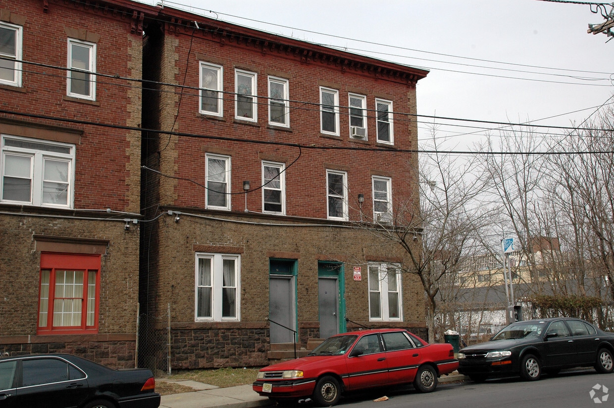 Primary Photo - 43-45 Prospect St