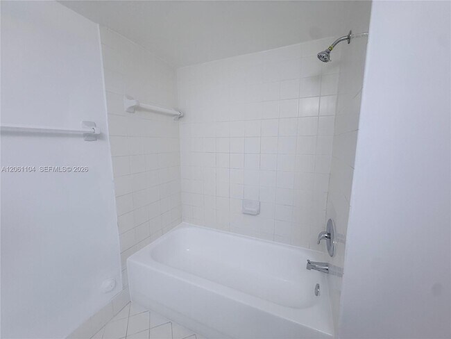 Foto del edificio - 995 NE 34th Ave