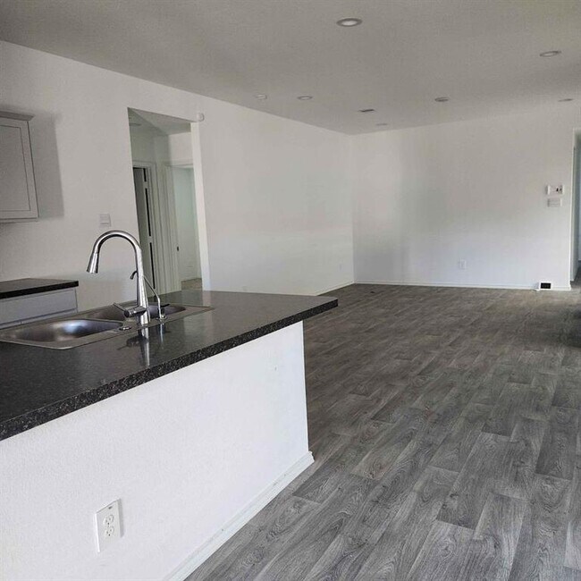 Building Photo - 5342 Pinecliff Grove Ct